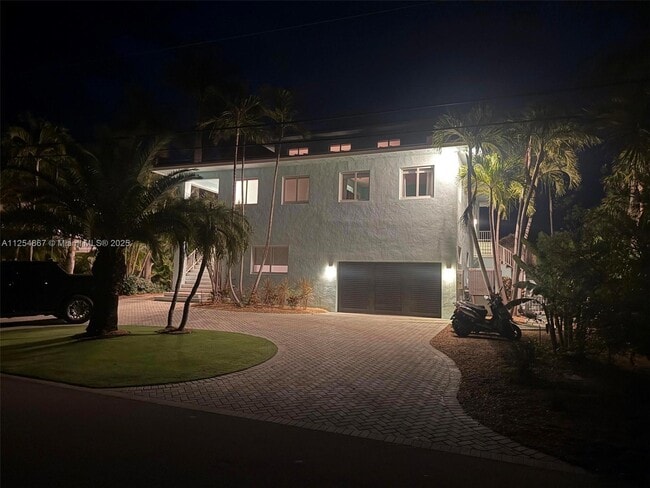 Photo - 124 Indies Dr S