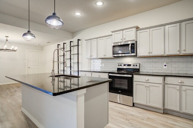 Photo - MOVE IN SPECIAL Recently built luxury town...
