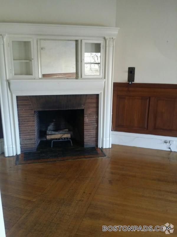 Building Photo - 39 Bay State Rd Rental