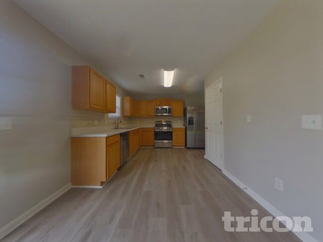 Photo - 1621 Royal Ives Dr SE