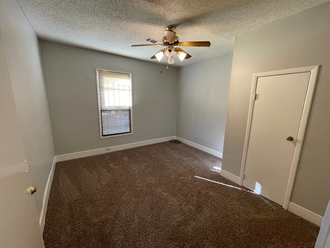 Photo - 708 Cedar St