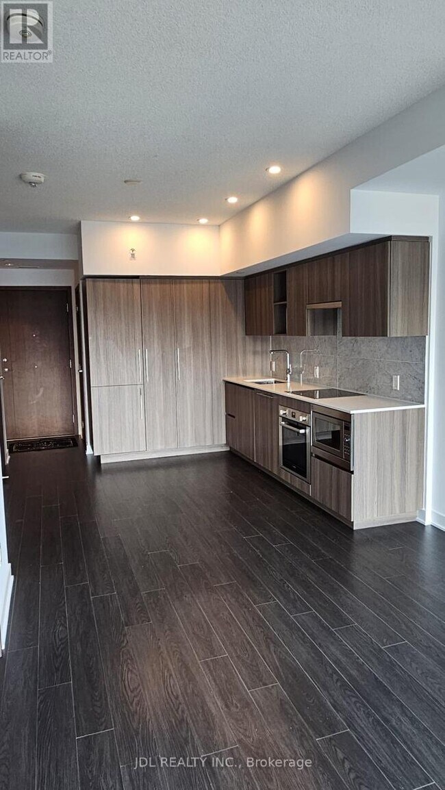 Photo - 19 Bathurst St Unit 3708