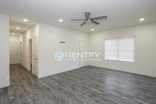 Photo - 119 Walnut St