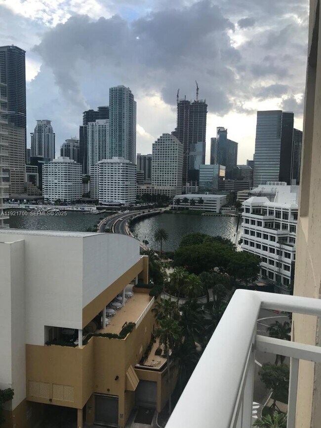 Photo - 770 Claughton Island Dr Unidad 1404