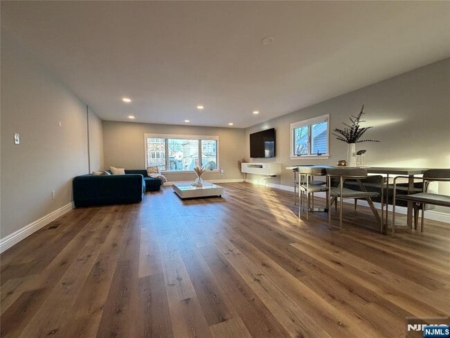 Photo - 200 Forest Ave