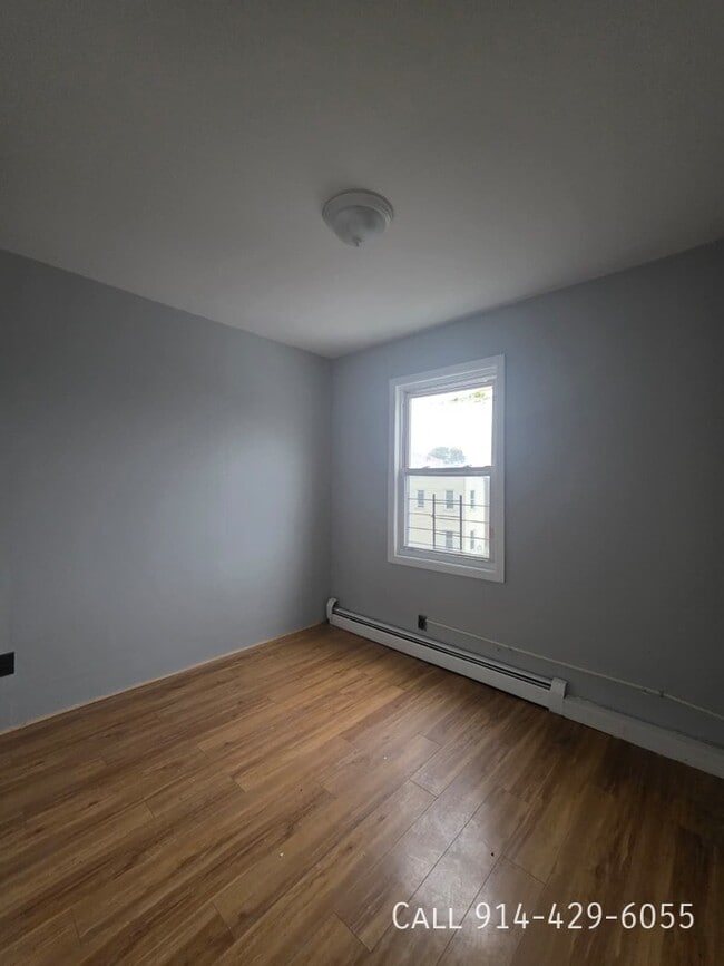 Photo - 8 Garfield St