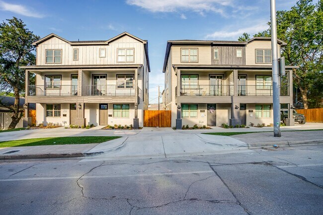 Photo - 2829 Forest Park Blvd Unit 2829 FP-2028
