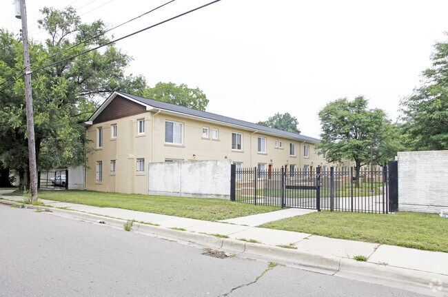 Photo - Renaissance Court