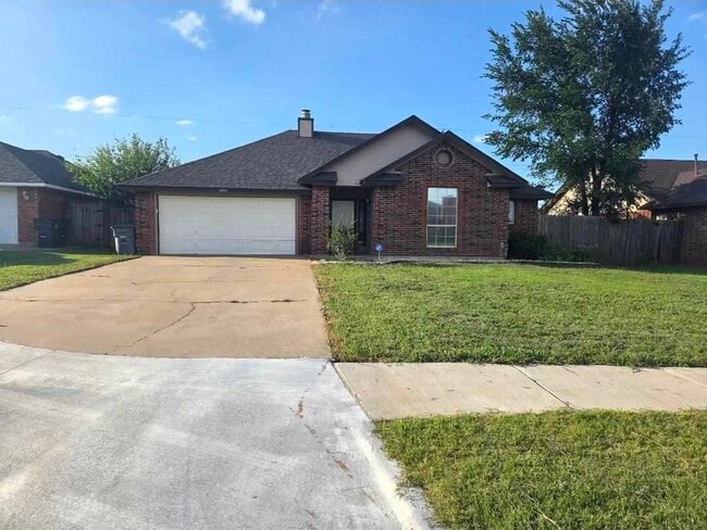 Building Photo - 4806 SE Redbud Pl