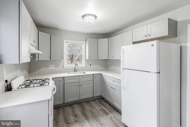 Photo - 243 Conover St Townhome