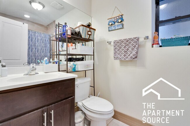 Photo - 1827 W Leland Ave Unidad 1