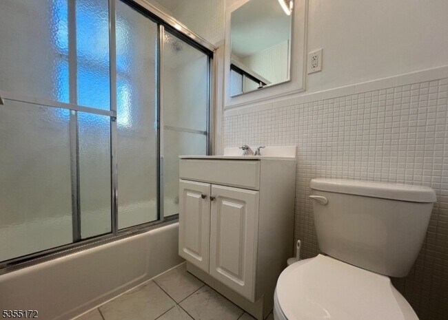 19 E Hanover Ave