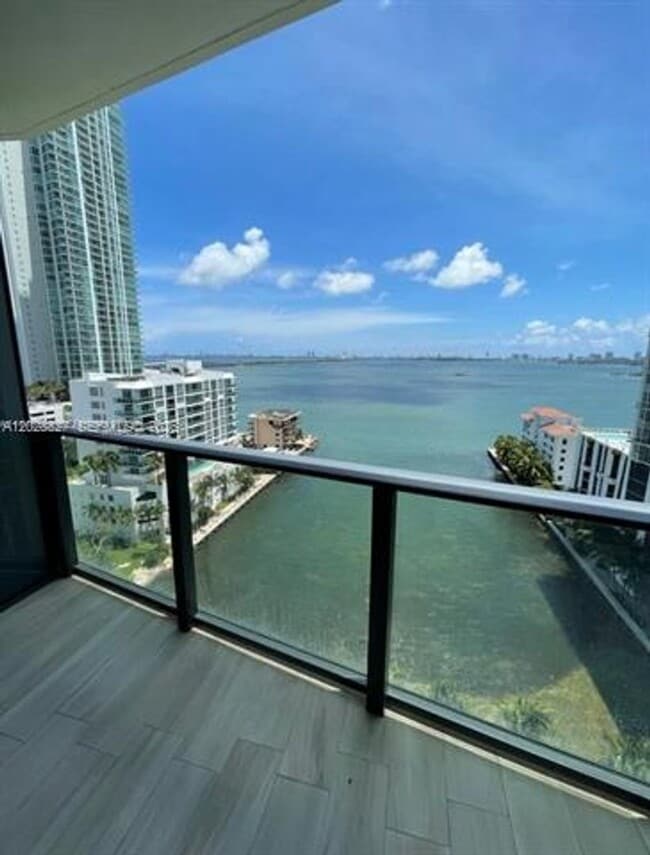 Photo - 460 NE 28th St Unidad 460 NE 28th St # 1406