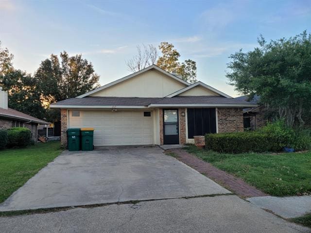 Photo - 910 Boxwood Dr