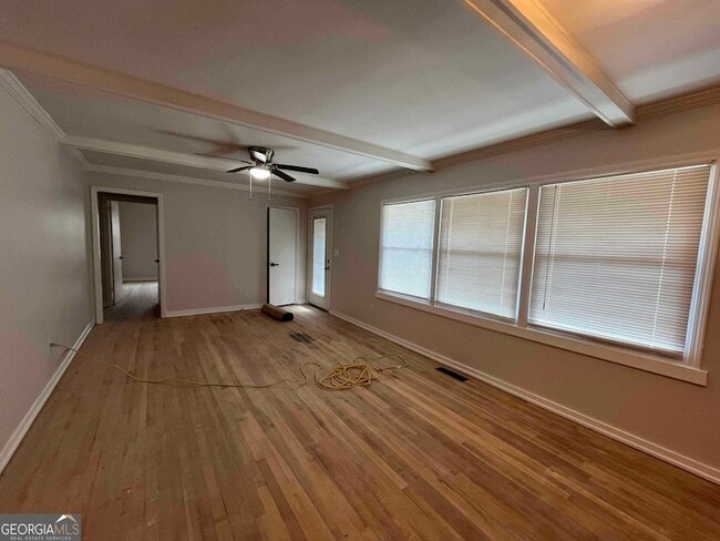 Photo - 1734 Cahoon St SW