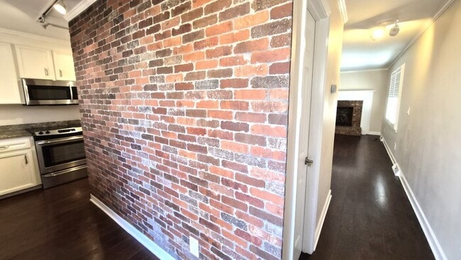 Photo - Great Two Bedroom Townhouse Convenient to Downtown Greenville!