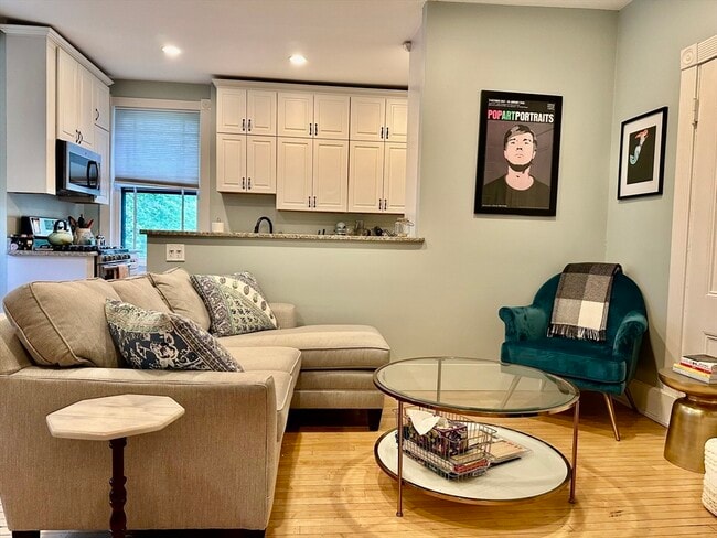 Photo - 49 Grove St Unit 4