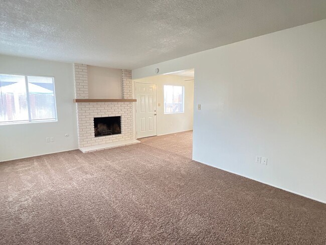 Photo - 7mct4712 Unit A