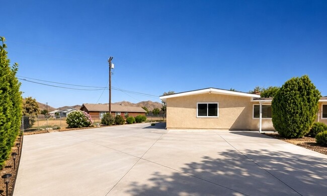 21008 South Rd.