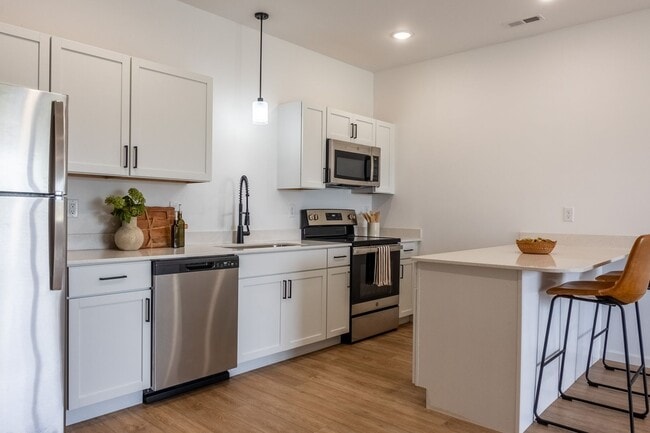 Photo - 912 Parkview Dr Unidad 912
