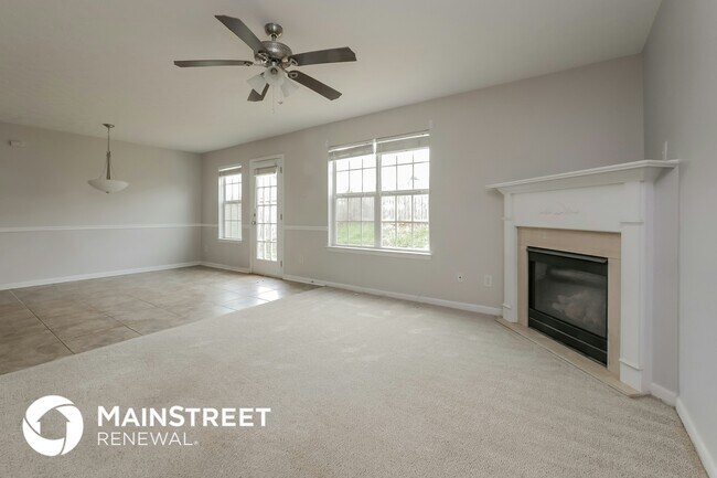 Photo - 408 Parkside Way