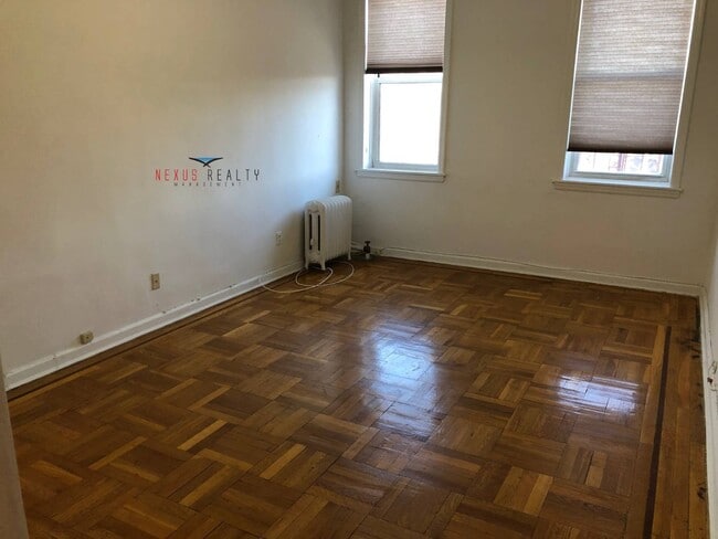 Photo - 30-26 35th St