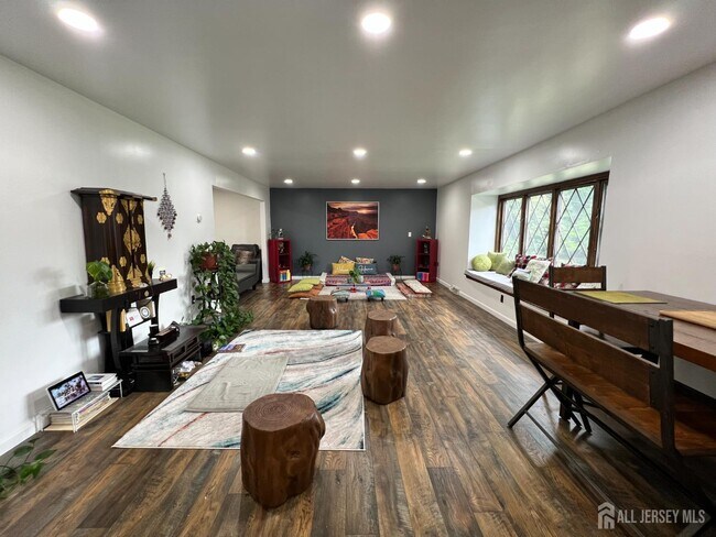 Photo - 200 Old Forge Rd