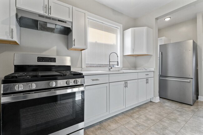 Photo - 7819 S Cornell Ave