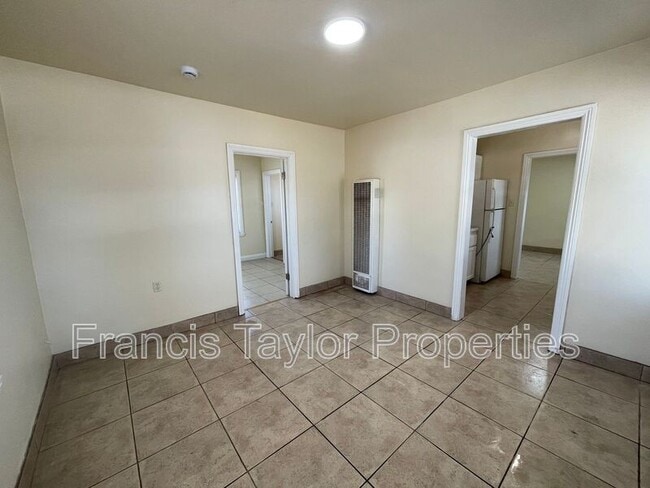 741 S Escondido Blvd Unidad '01