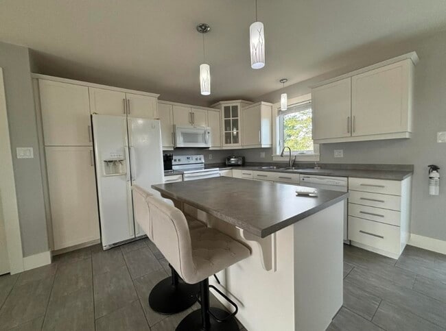 Photo - 41 Laforest St