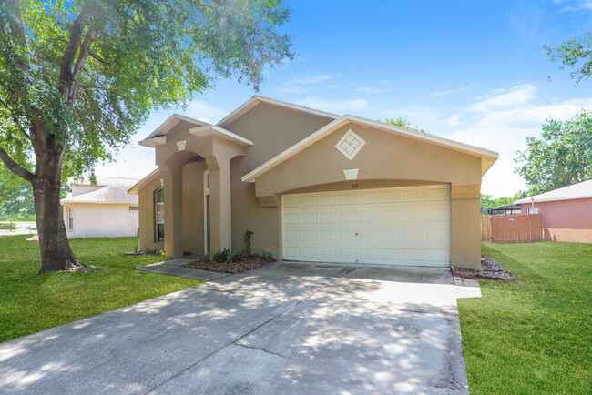 Photo - 733 Somerstone Dr