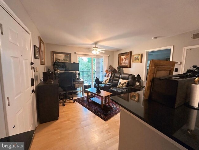 Building Photo - 3306 Wyndham Cir Unit 229
