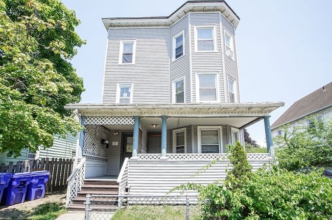 Building Photo - 529-531-531 Armory St Unit 2
