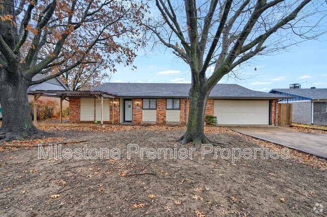 Building Photo - 817 Hillside Dr Rental