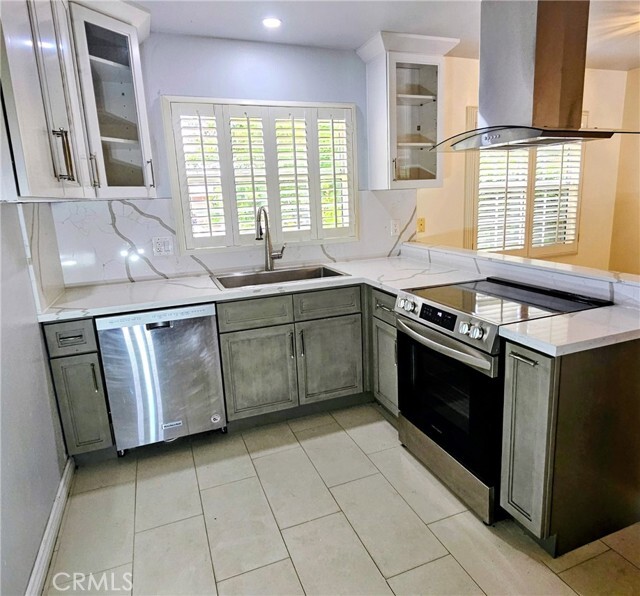 Photo - 657 Aurora Dr