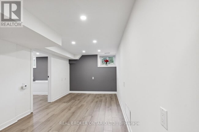 Photo - 129 Oak Park Ave