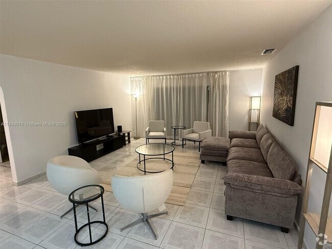 Building Photo - 301 186th St Rental
