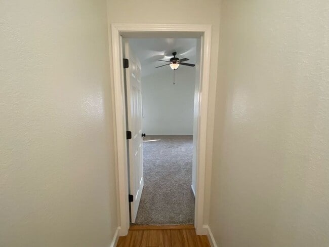 Photo - 1947 Henshaw Ave