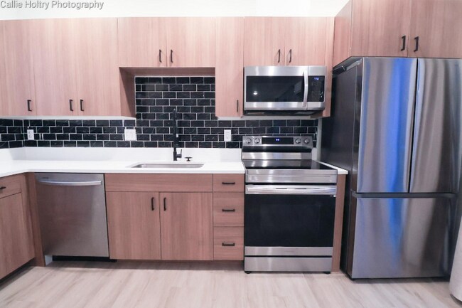 Photo - 12096 SE Pine St