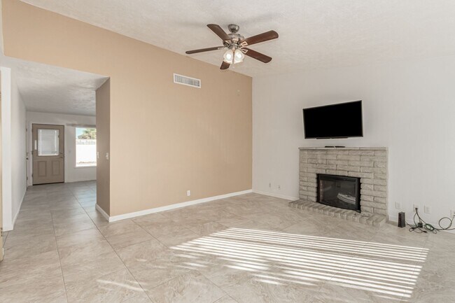 Photo - Single Story home with 3 bedrooms and pool!