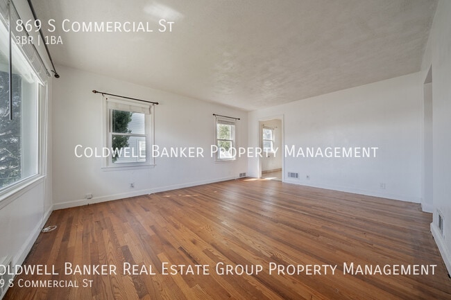 Photo - 869 S Commercial St