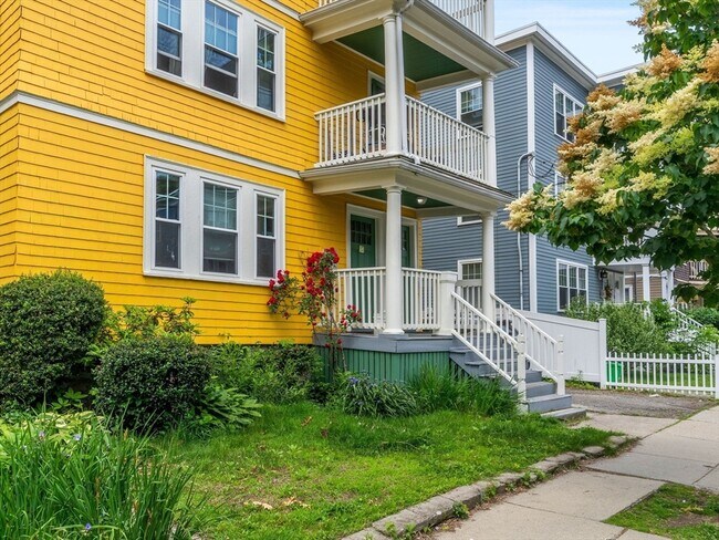 Photo - 137 Williams St Condo Unit 1