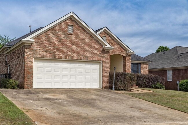 Building Photo - 616 Castle Brook Dr