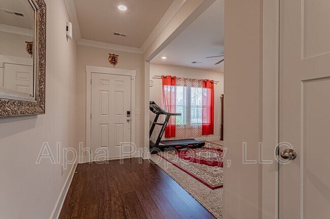 Photo - 126 Pewter Cir