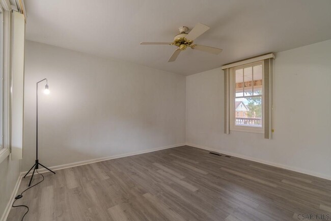 Photo - 703 Saybrook Pl