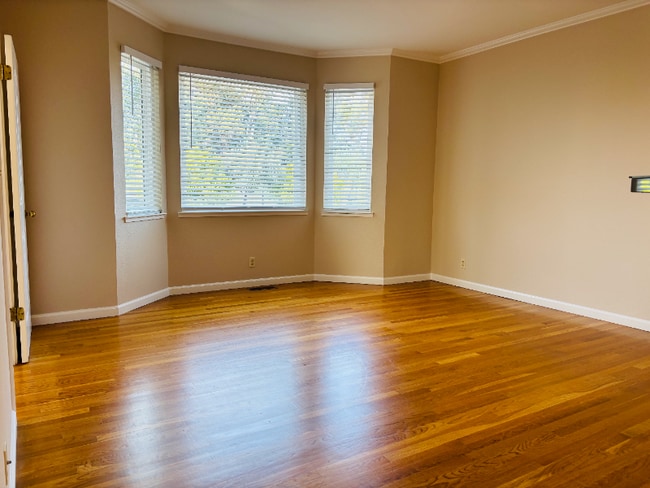 Photo - 242 N San Pedro Rd