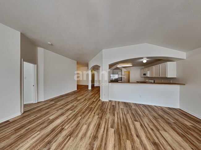 Photo - 2518 Halstead Dr