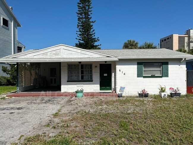 816 1st Street - 816 1st Street House