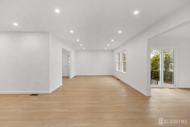 Photo - 29A Hillsborough Dr