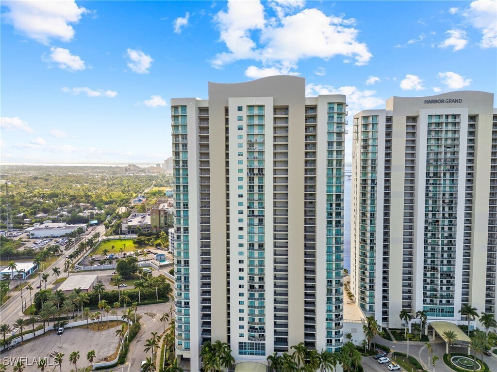 Photo - 3000 Oasis Grand Blvd Rental